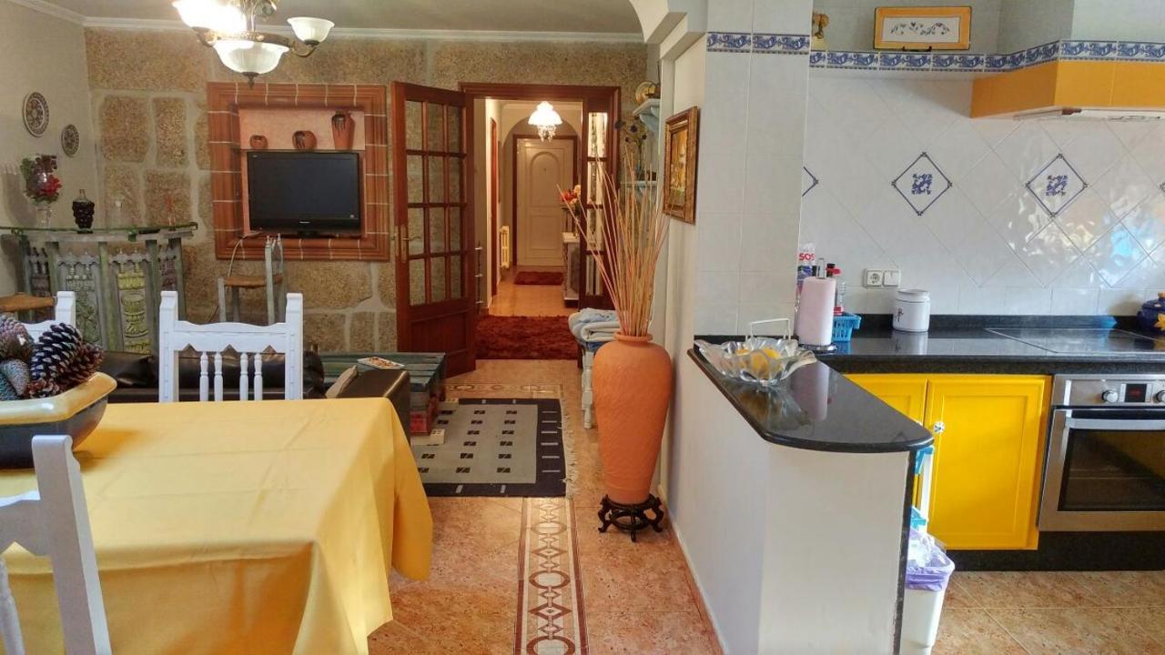 Apartamento Revolta Noalla  ภายนอก รูปภาพ